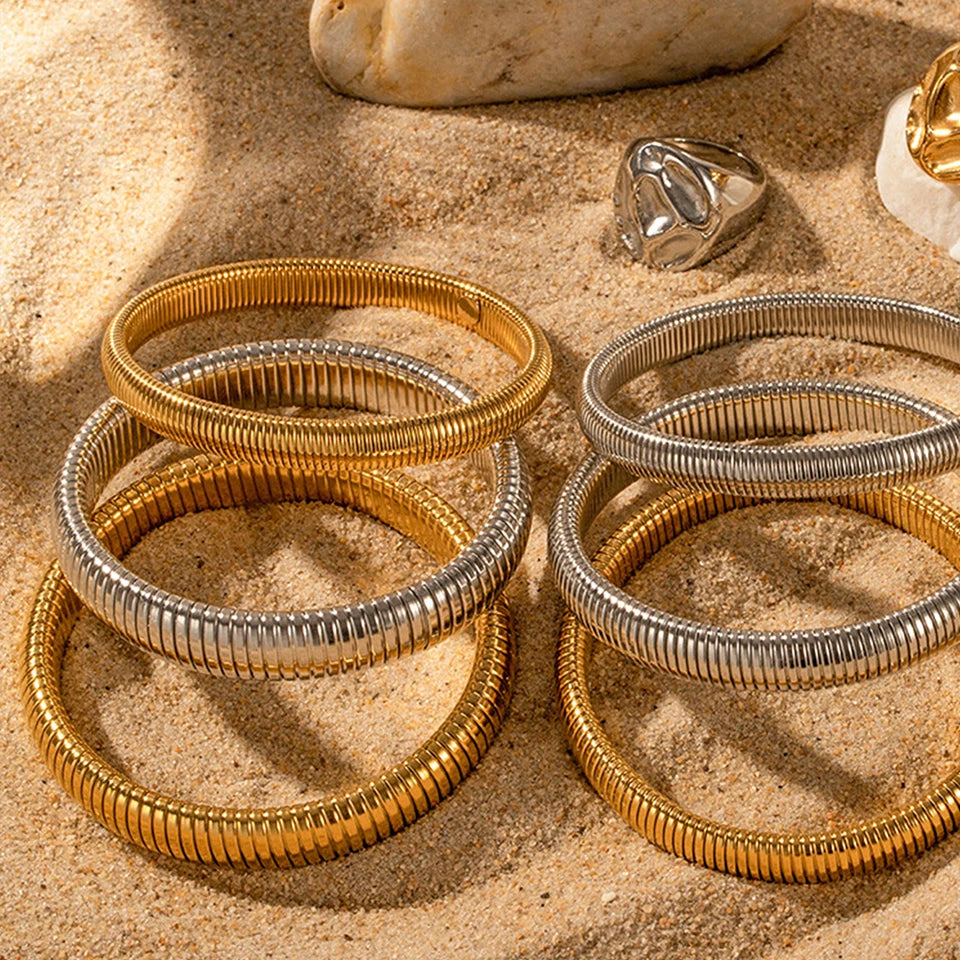 Yupsk Waterproof Stainless Steel Retro Elasticity Thick Metal Polish Bracelet 18K Gold Plated Fashion Jewelry for Men Women