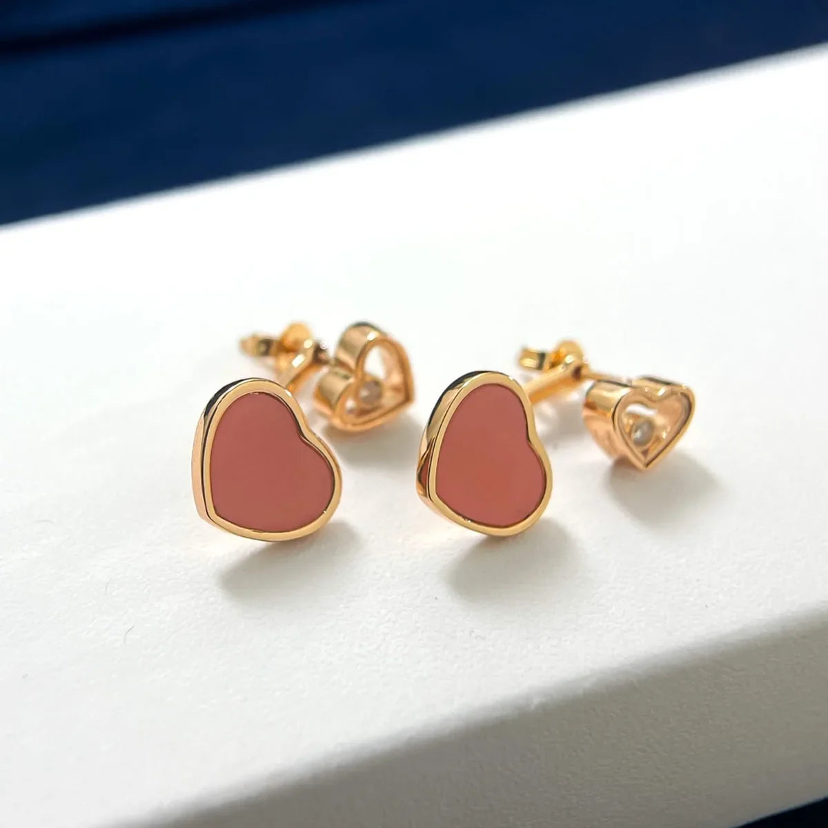 2025 New Fashionable Minimalist, Small and Popular, Exquisite Love Earrings for Women, Suitable for Jewelry Gifts, Free Shipping