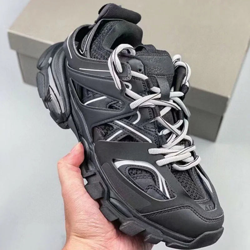 2025 New Classic Retro Dad Shoes for Men and Women Breathable Comfortable Fashionable and Versatile Casual Sneakers Customized