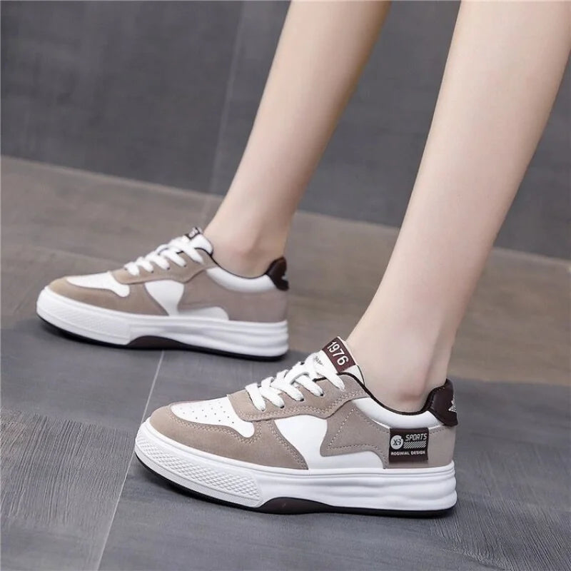 2025 New Black & White Geometric Low-Top Sneakers - Breathable Mesh Platform Shoes with Anti-Slip Sole