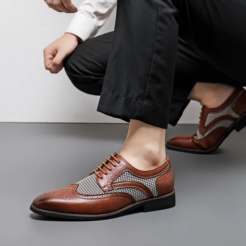 2025 Spring British Two-Tone Brogue Shoes Men Leather Low-Cut Casual Shoes Anti-Slip Breathable Office Daily Wear Oxford Shoes