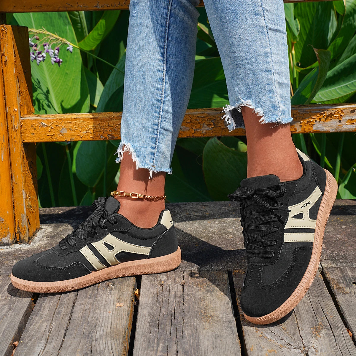 2025 New Ladies Black Sneakers Soft-soled Comfortable Shoes Women Leisure Joker Walking Shoes Feminino Zapatillas Mujer