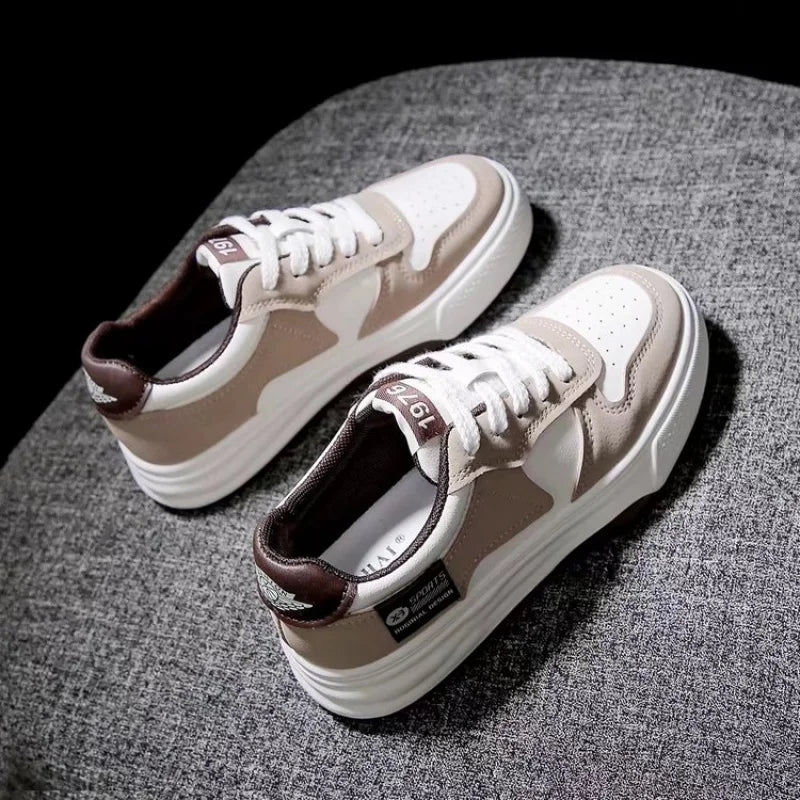 2025 New Black & White Geometric Low-Top Sneakers - Breathable Mesh Platform Shoes with Anti-Slip Sole
