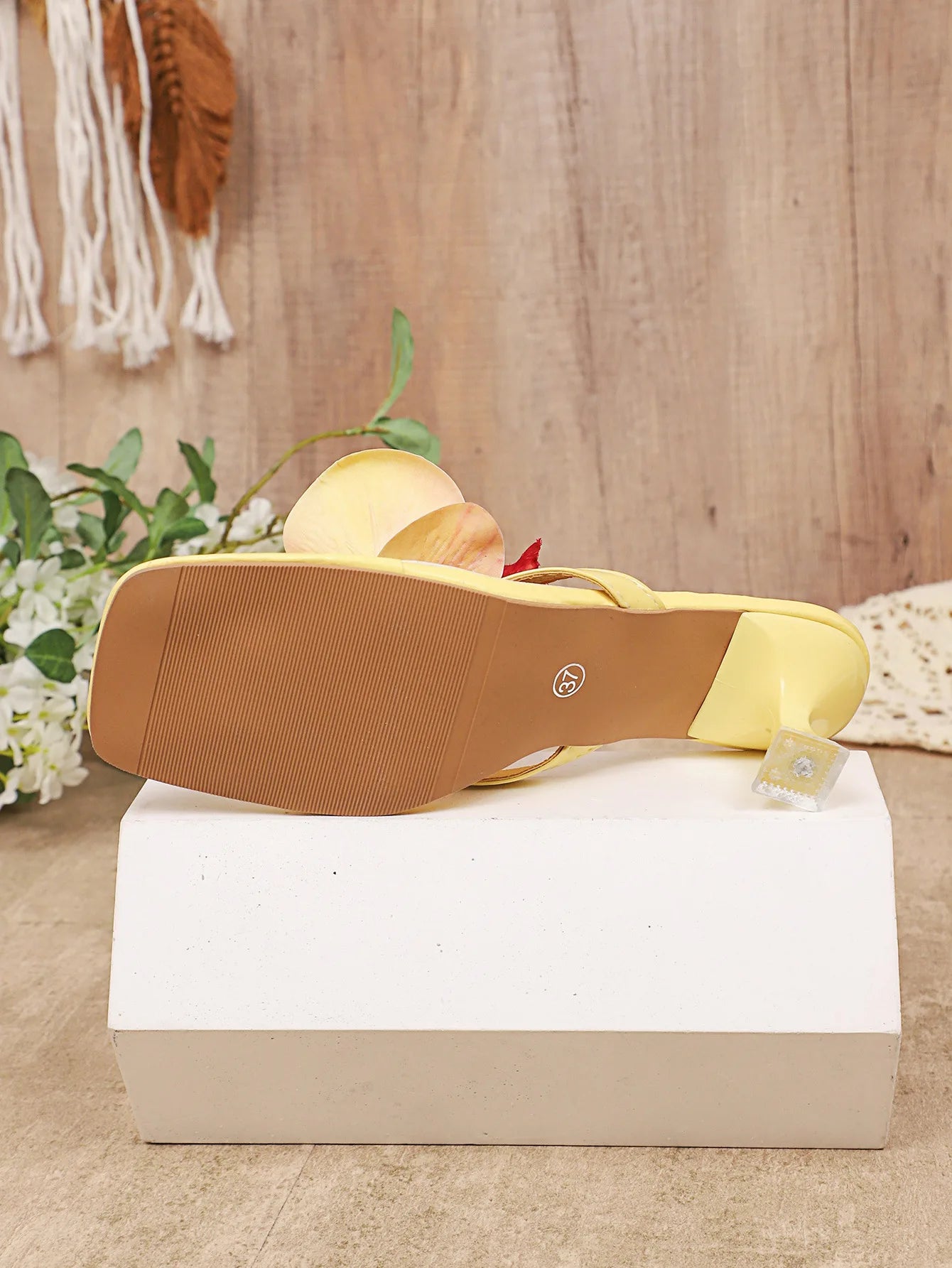 Women's Slippers Casual Fashionable High Quality Shoes for Women Shallow Women Sandals Elegant Flowers Design Women's Slippers