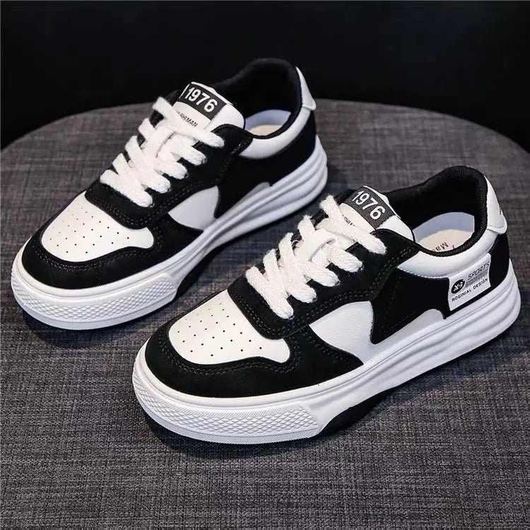 2025 New Black & White Geometric Low-Top Sneakers - Breathable Mesh Platform Shoes with Anti-Slip Sole