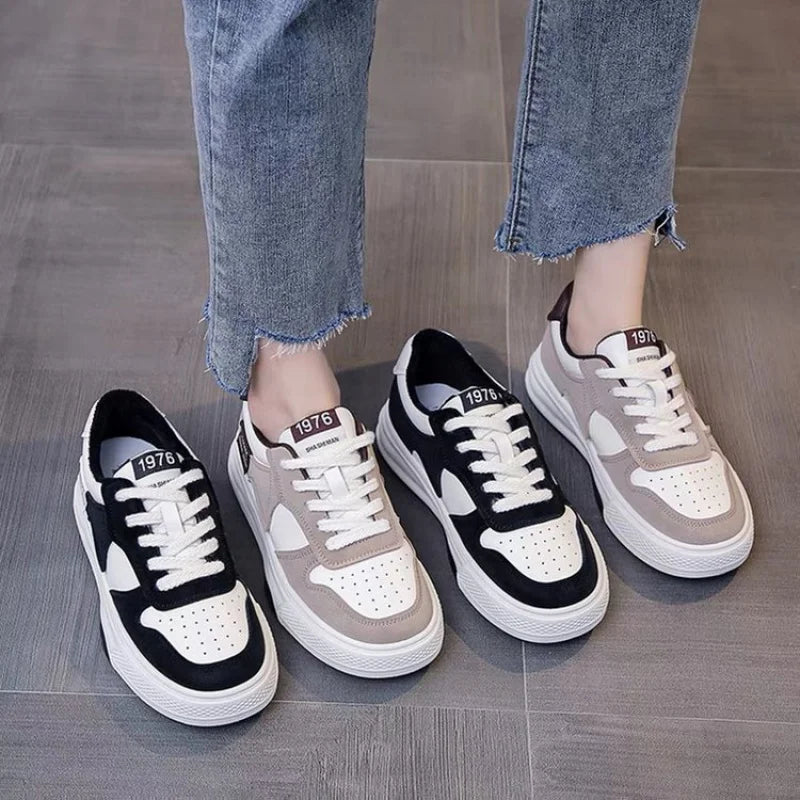 2025 New Black & White Geometric Low-Top Sneakers - Breathable Mesh Platform Shoes with Anti-Slip Sole