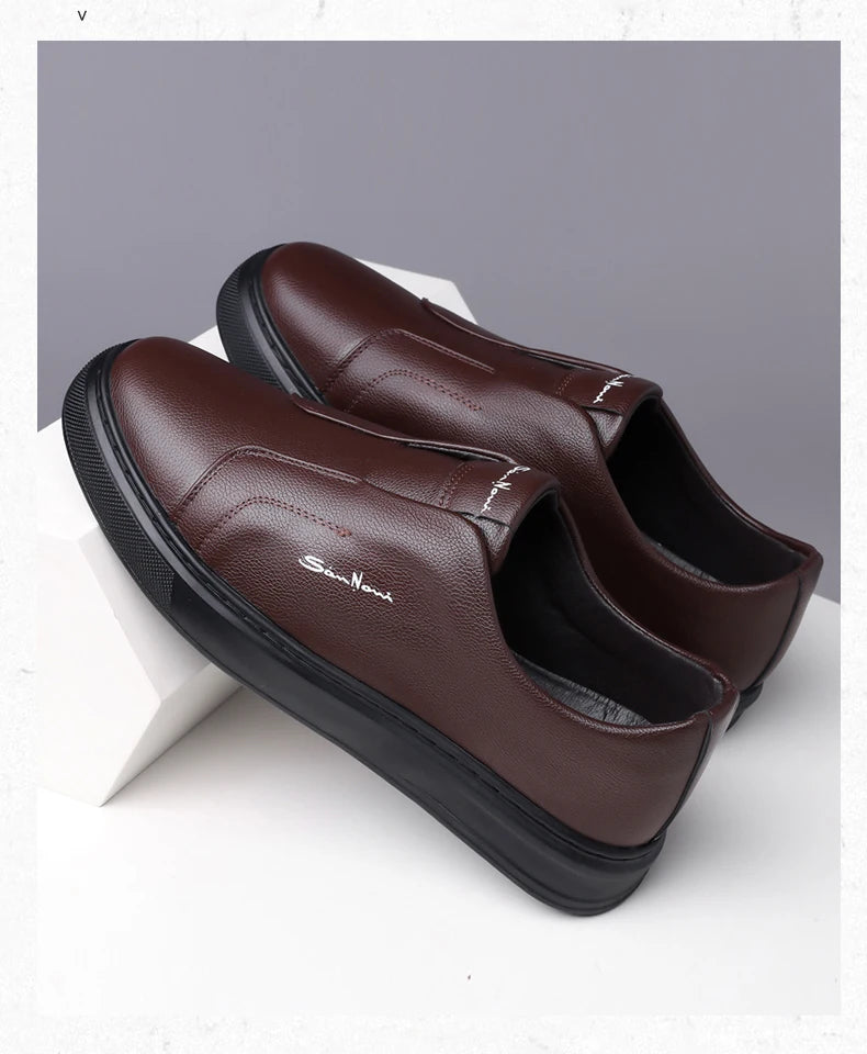 2025 Summer New Mens Loafers Trend Concise Casual Shoes Fashion Urban Leisure Leather Shoes Comfortable Convenient Board Shoes