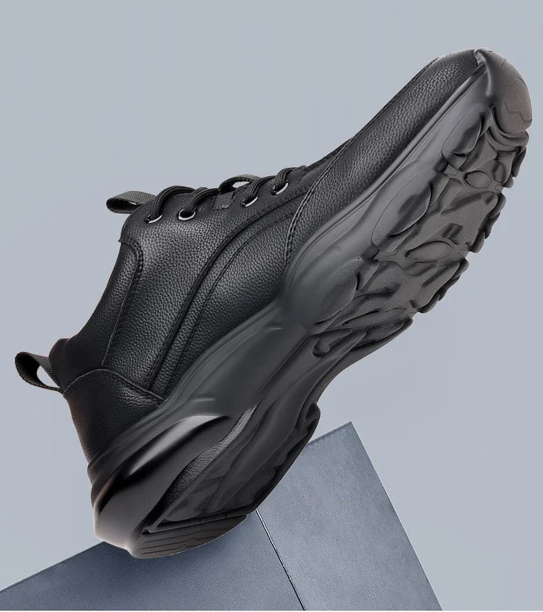 2025 New Designer Black Platform Sneakers for Men Fashion Casual Spring Autumn Soft Sole Cow Leather Shoes Man Zapatos De Hombre