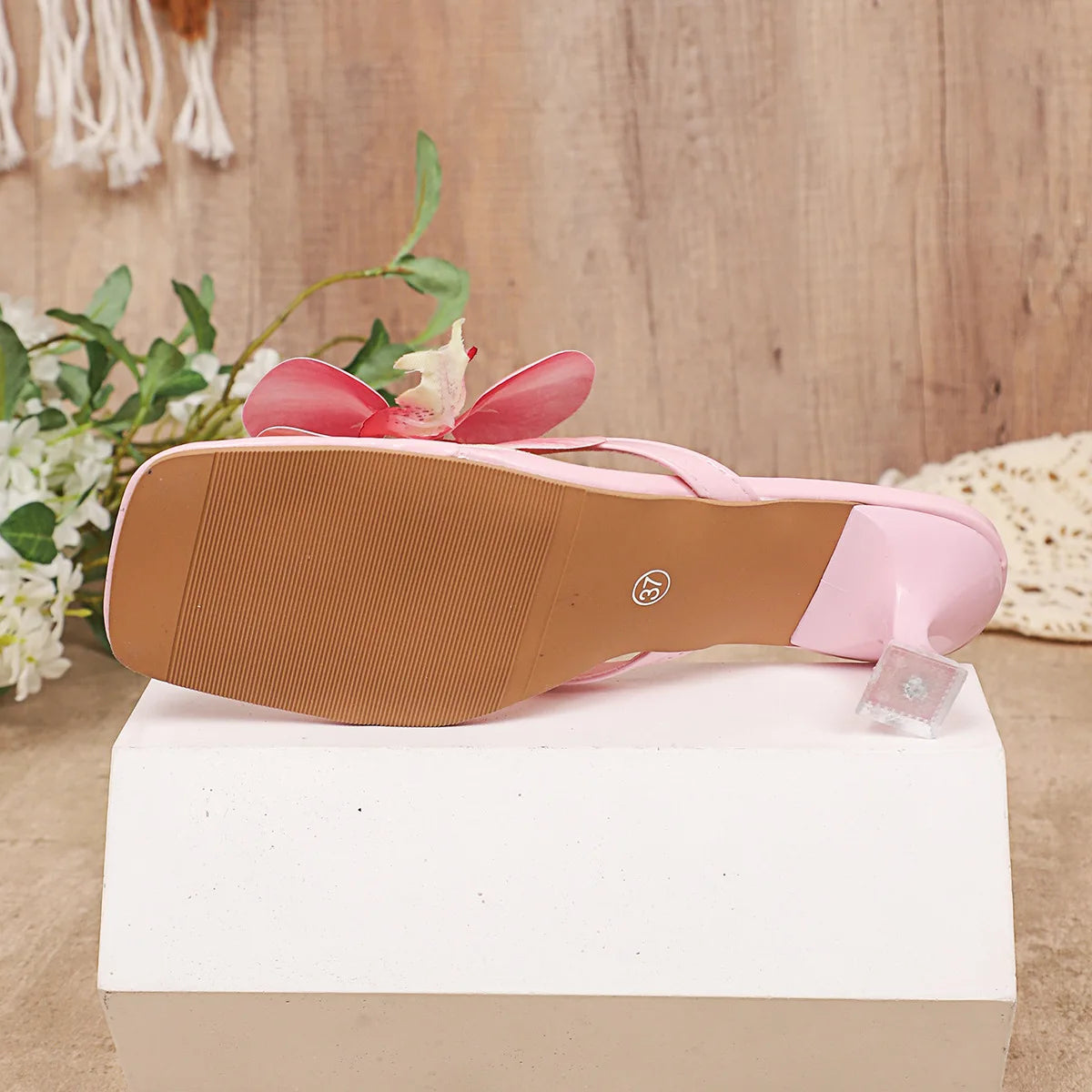 Women's Slippers Casual Fashionable High Quality Shoes for Women Shallow Women Sandals Elegant Flowers Design Women's Slippers