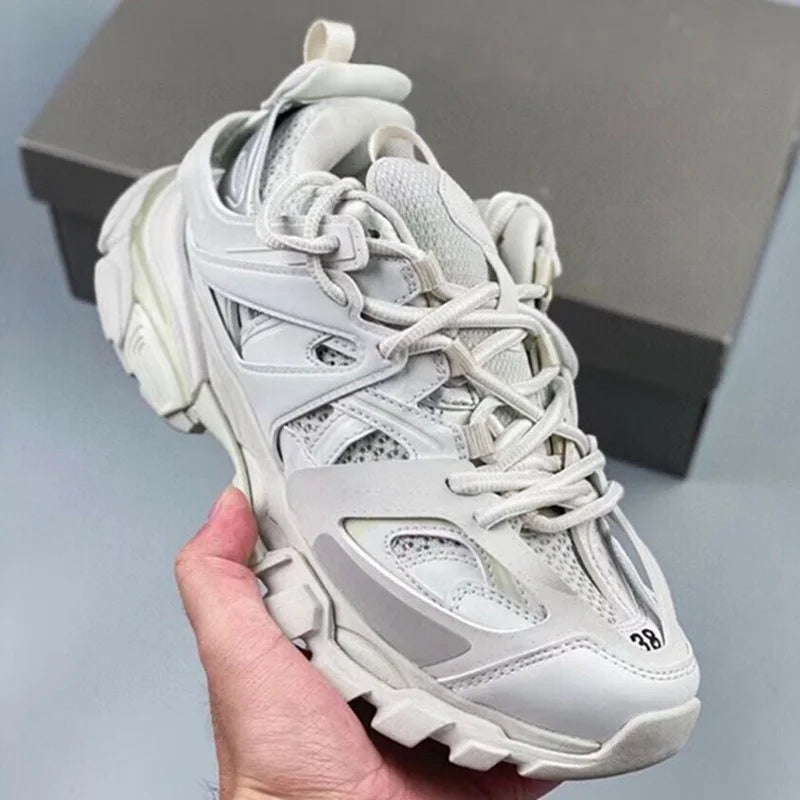 2025 New Classic Retro Dad Shoes for Men and Women Breathable Comfortable Fashionable and Versatile Casual Sneakers Customized