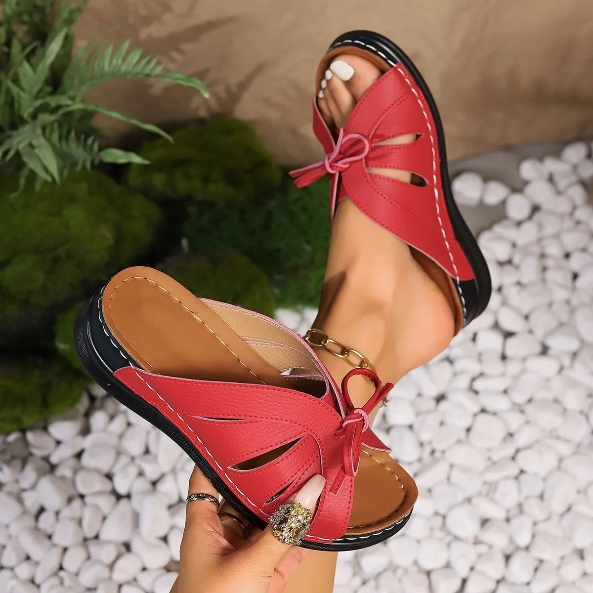 2025 NEW Women's Slippers New Summer Fashion Casual Open-toe Thick-soled Platform Waterproof and Anti-slip Beach Slippers - Premium Kiosk