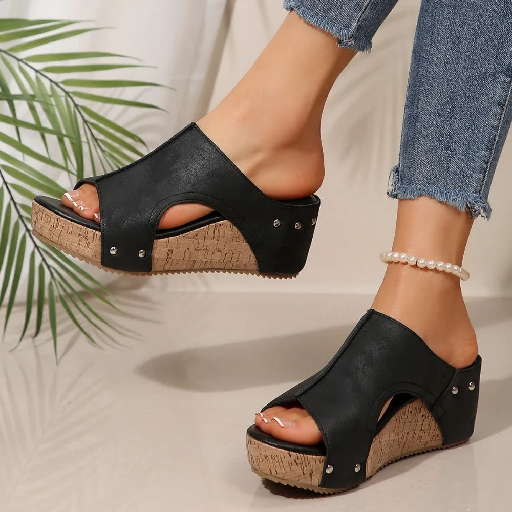 Women Slippers Comfortable Shallow Casual Outdoor Beach Slippers 2025 Summer New Fashion Wedges Casual Sandals for Women - Premium Kiosk