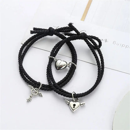 2pcs/Set Rope Braided Bracelet Trendy Alloy Magnet Attachment Couple Bracelet Simple Love Heart Black And White Bracelet Jewelry