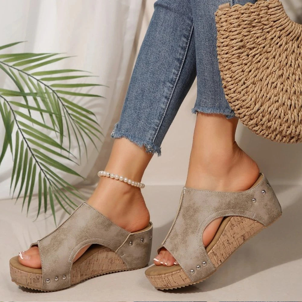 Women Slippers Comfortable Shallow Casual Outdoor Beach Slippers 2025 Summer New Fashion Wedges Casual Sandals for Women - Premium Kiosk