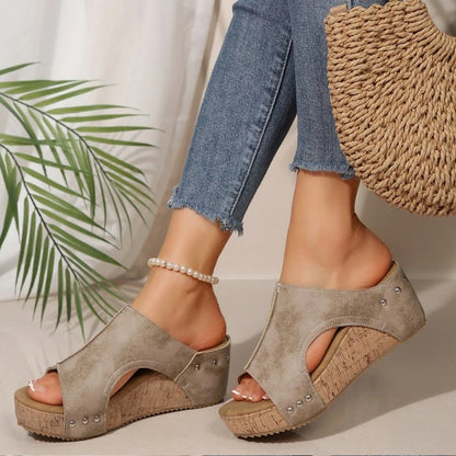 Women Slippers Comfortable Shallow Casual Outdoor Beach Slippers 2025 Summer New Fashion Wedges Casual Sandals for Women - Premium Kiosk