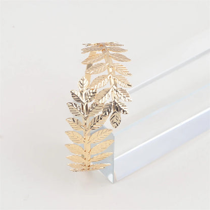 Women's Open Cuff Gold Color Leaf Bangles European Charming Exaggerated Charm Bracelets for Ladies Beach Vacation Hand Jewelry