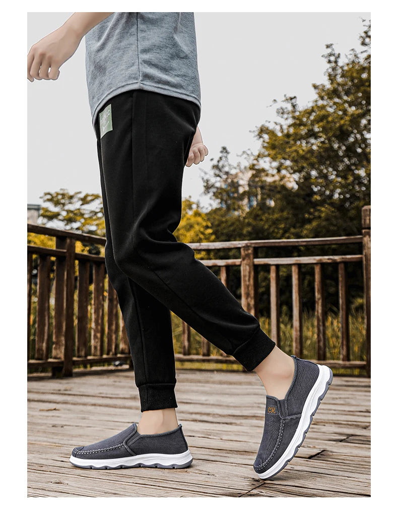 2025 Spring/summer New Style One-piece Dad's Shoes with Soft Sole, Comfortable Flat Bottom Shoes,Canvas Men's Shoes