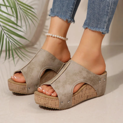 Women Slippers Comfortable Shallow Casual Outdoor Beach Slippers 2025 Summer New Fashion Wedges Casual Sandals for Women - Premium Kiosk