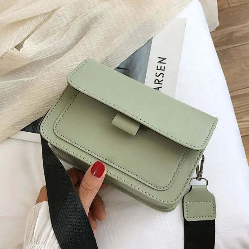 Women's Crossbody Bag New Small Square Bag Trendy Fashion Casual Simple Wide Shoulder Strap Retro One Shoulder Messenger Bag