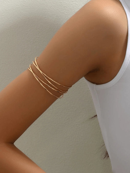A Trendy and Fashionable Multi-Layered Bracelet for Women with Alloy Electroplating, Suitable for Daily Wear, Parties, Vacation and Other Occasions