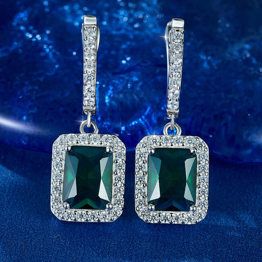 A pair of retro palace style emerald glass s925 sterling silver earrings, suitable for ladies daily, banquet, wedding wear