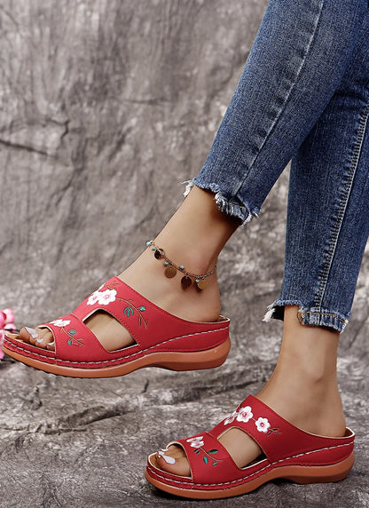 Women Slippers Embroider Flowers Leather Woman Sandals 2023 Outdoor Light Casual Wedges Slippers Slip on Summer Shoes for Women