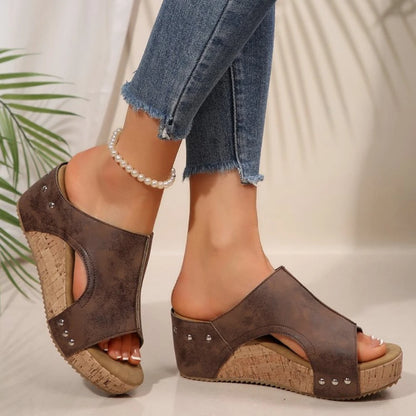 Women Slippers Comfortable Shallow Casual Outdoor Beach Slippers 2025 Summer New Fashion Wedges Casual Sandals for Women - Premium Kiosk