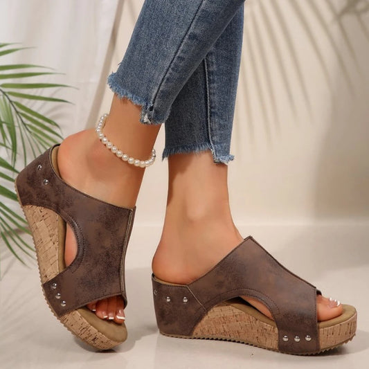 Women Slippers Comfortable Shallow Casual Outdoor Beach Slippers 2025 Summer New Fashion Wedges Casual Sandals for Women - Premium Kiosk