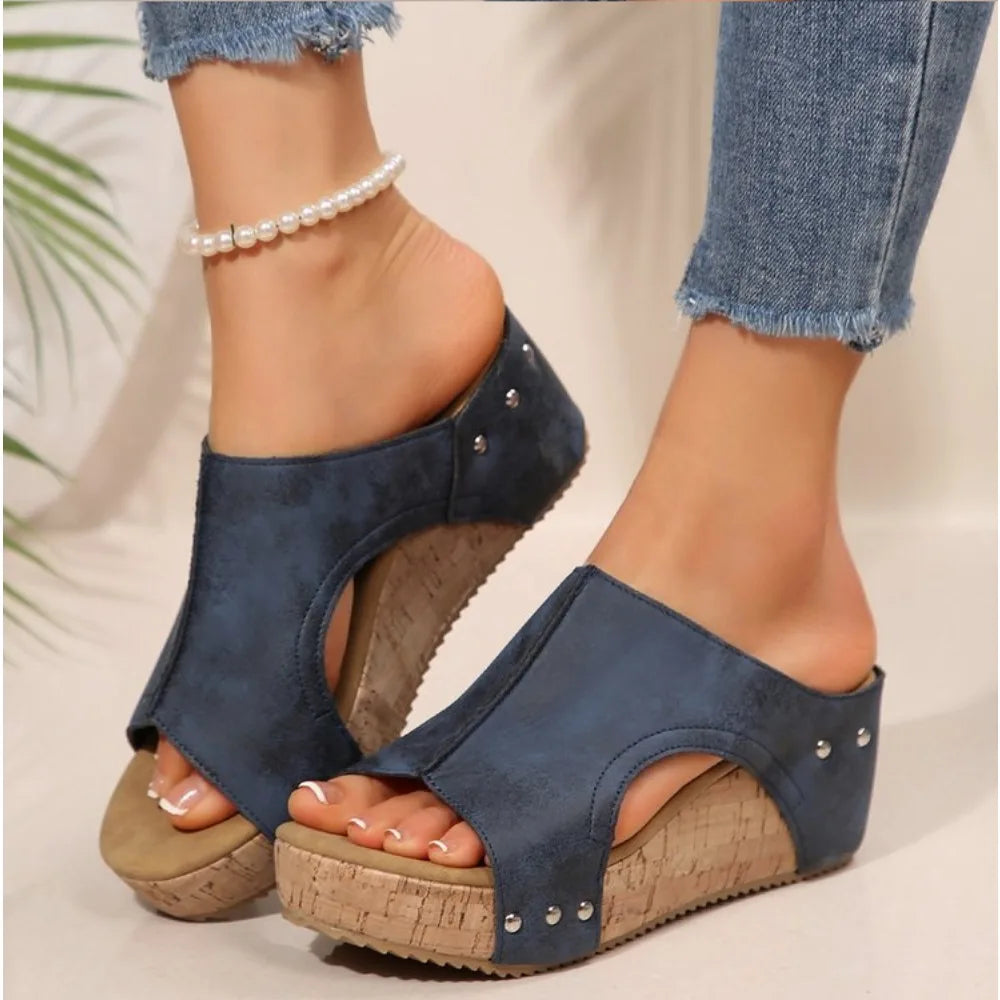 Women Slippers Comfortable Shallow Casual Outdoor Beach Slippers 2025 Summer New Fashion Wedges Casual Sandals for Women - Premium Kiosk