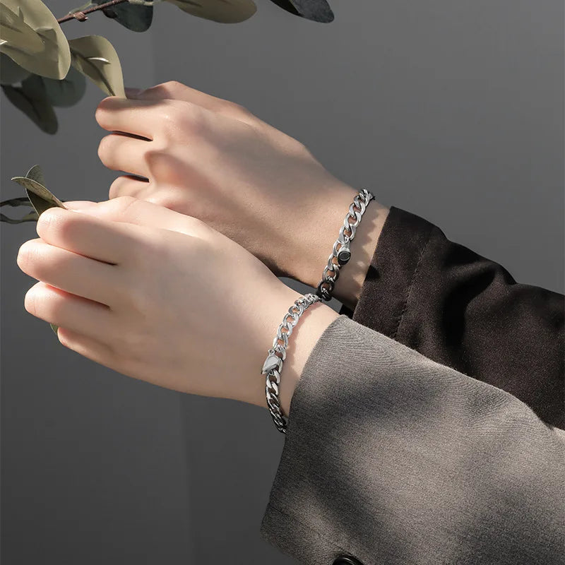 2Pcs/set Magnet Couple Bracelets Heart Attraction Bracelet Stainless Steel Charm Simple Cuban Chains Key Lock Jewelry Gifts