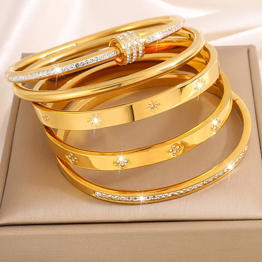 5-piece Women Bracelet Set - 18k Gold Plated Stainless Steel With Sparkling Rhinestone Embellishments Stackable Fashion Jewelry