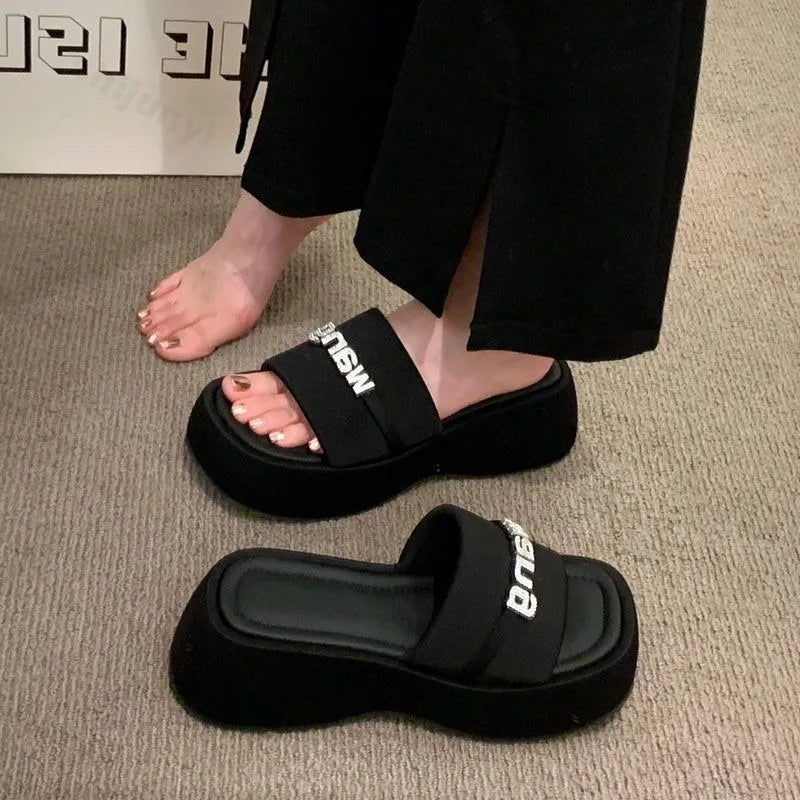 Women's Slippers 2025 New Fashion Comfortable Platform Sandals Concise Outdoor Women‘s Closed Toe Beach Muje Summer Shoes - Premium Kiosk